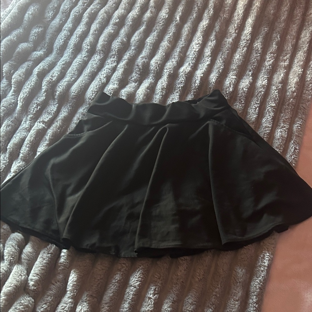 SHEIN Black Flared Women's Skirt